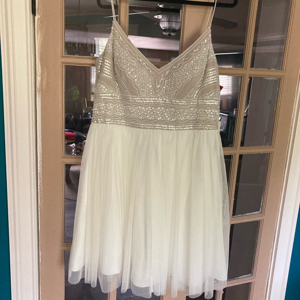 NWT adrianna papell brides/ bridesmaid dress